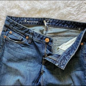 Ann Taylor Loft SZ. 271 size 4 modern boot cut dark blue wash with slight fade